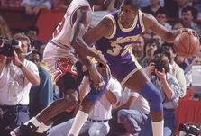 魔术师爆料湖人内部视频,揭秘球队风云变幻与战术布局”